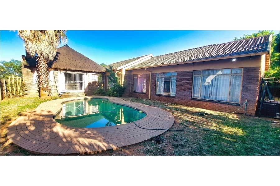 3 Bedroom Property for Sale in Meiringspark Ext 4 North West